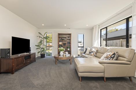 Photo of property in 20 Silicon Way, Fitzherbert, Palmerston North, 4410