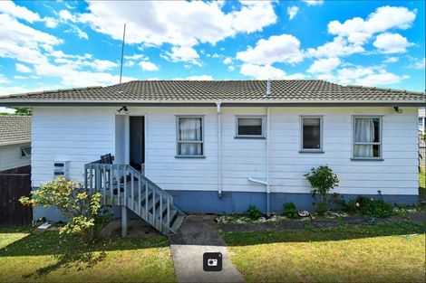 Photo of property in 2 Bundena Place, Clendon Park, Auckland, 2103