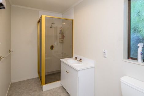 Photo of property in 5 Horopito Road, Waikanae, 5036