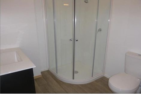 Photo of property in Ex Dowsons Shoes, 170-172 High Street, Hutt Central, Lower Hutt, 5010