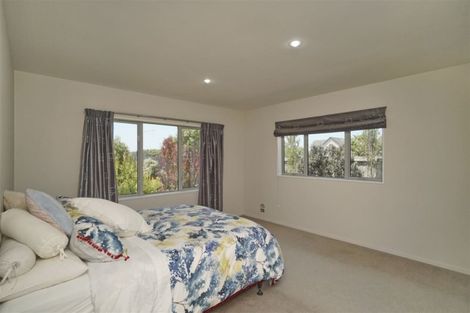 Photo of property in 11 Saint Peters Close, Woolston, Christchurch, 8062