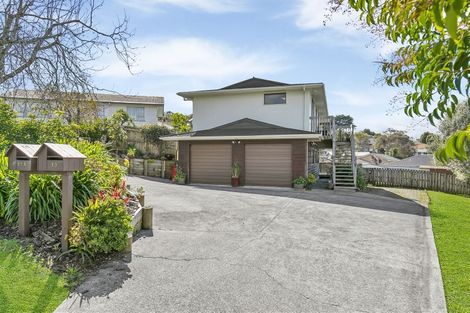 Photo of property in 19 Peterhouse Place, West Harbour, Auckland, 0618