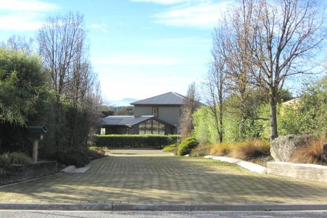 Photo of property in 3 Stonebridge Close, Wanaka, 9305