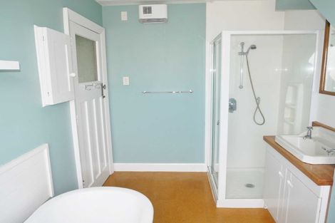 Photo of property in 58 Selwyn Street, Somerfield, Christchurch, 8024