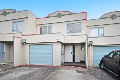 Photo of property in 6/351 West Coast Road, Glen Eden, Auckland, 0602