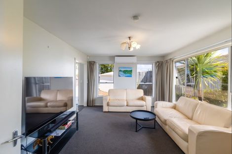 Photo of property in 476 Mairehau Road, Parklands, Christchurch, 8083