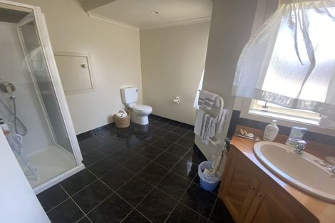 Photo of property in 28 Paerata Road, Pukekohe, 2120