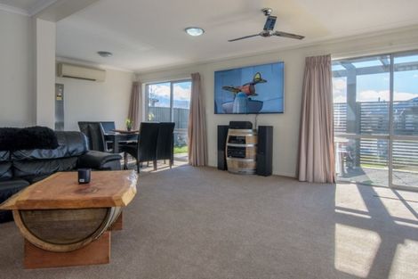 Photo of property in 9 Austral Place, Cromwell, 9310