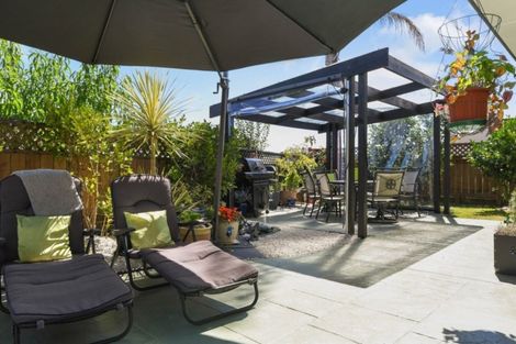 Photo of property in 25 Hoyte Place, Pukehangi, Rotorua, 3015