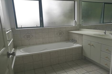 Photo of property in 5a Inagh Close, Dannemora, Auckland, 2016