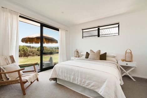 Photo of property in 25 Pioneer Crescent, Omokoroa, 3114