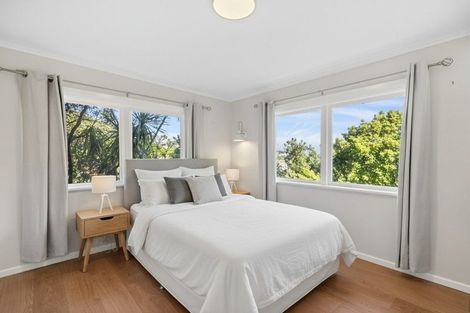 Photo of property in 10 Greenview Way, Miramar, Wellington, 6022