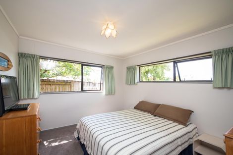 Photo of property in 15 Ashburn Lane, Awapuni, Palmerston North, 4412