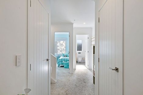 Photo of property in 51 Coutts Way, Fitzherbert, Palmerston North, 4410