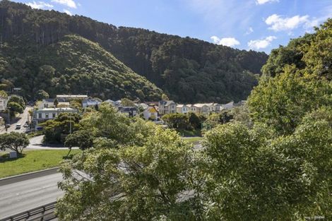 Photo of property in 6/68 Hill Street, Thorndon, Wellington, 6011