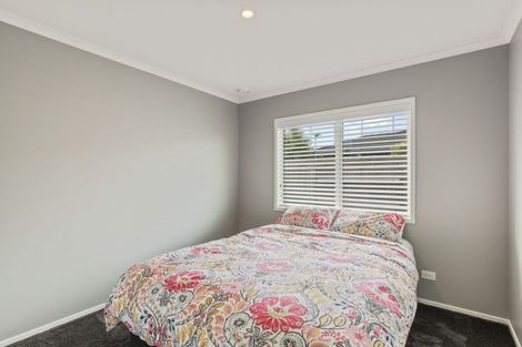 Photo of property in 5 Keene Drive, Bell Block, New Plymouth, 4312