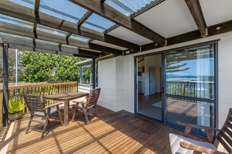 Photo of property in 2 Heather Street, Mangawhai Heads, Mangawhai, 0505