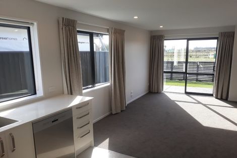 Photo of property in 5 Piripiri Place, Broomfield, Christchurch, 8042
