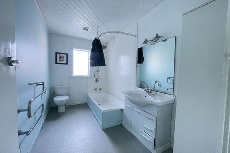 Photo of property in 30 Hythe Terrace, Mairangi Bay, Auckland, 0630