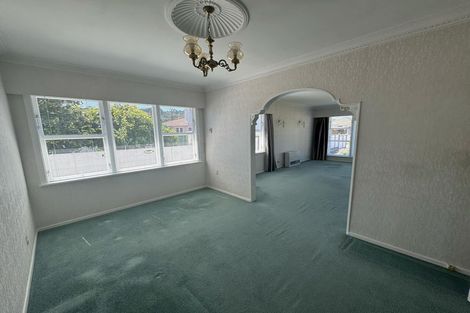 Photo of property in 33 Rosebank Avenue, Avalon, Lower Hutt, 5011