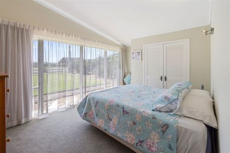 Photo of property in 9 Monument Road, Clevedon, Papakura, 2582