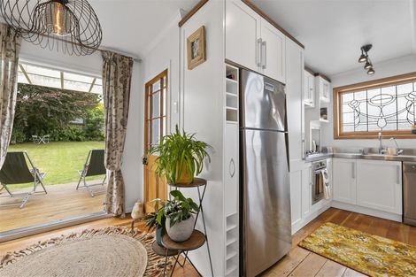 Photo of property in 51 Gaine Street, New Plymouth, 4310