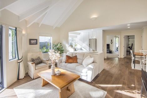 Photo of property in 24 Niccol Avenue, Narrow Neck, Auckland, 0624