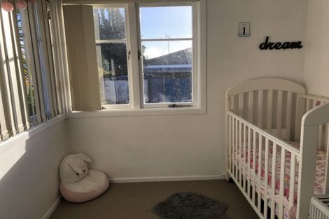 Photo of property in 1/9 Kirrie Avenue, Te Atatu South, Auckland, 0610