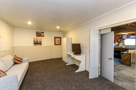 Photo of property in 24c Saint Ives Grove, Whalers Gate, New Plymouth, 4310