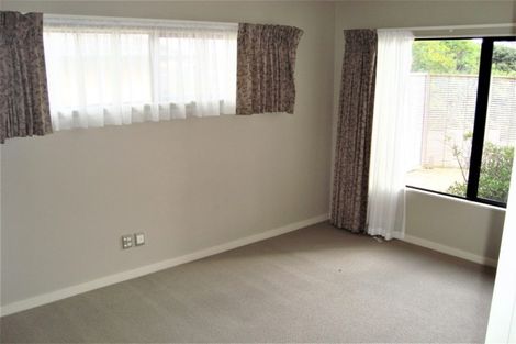 Photo of property in 23 Kittiwake Drive, Schnapper Rock, Auckland, 0632