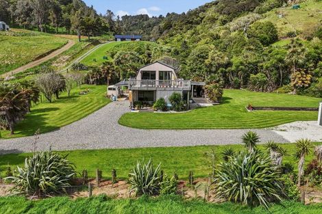 Photo of property in 97b Te Mahoe Road, Mokau, 4376