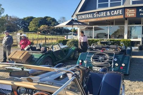 Photo of property in 23 Hampshire Lane, Karaka, 2580