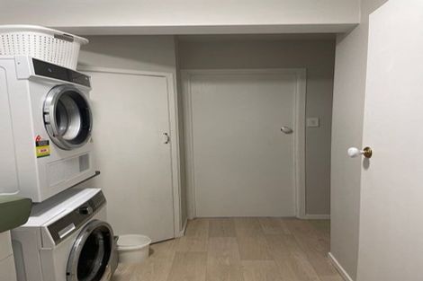 Photo of property in 62a Captain Scott Road, Glen Eden, Auckland, 0602