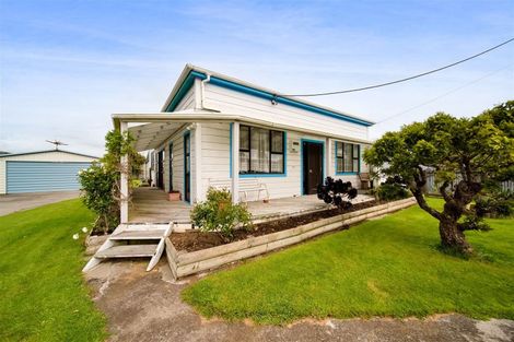 Photo of property in 30 Caledonia Street, Hawera, 4610