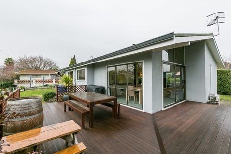 Photo of property in 27 James Cook Street, Havelock North, 4130
