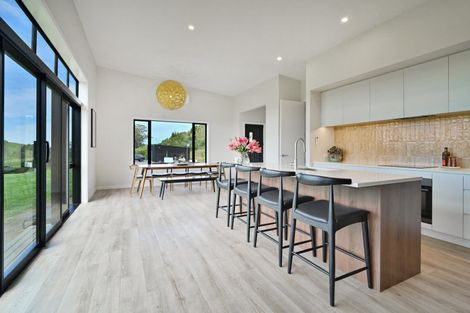 Photo of property in 1409 Taihape Road, Sherenden, Hastings, 4179