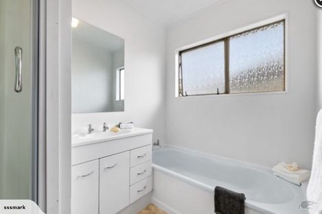 Photo of property in 47a Hatton Road, Orewa, 0931