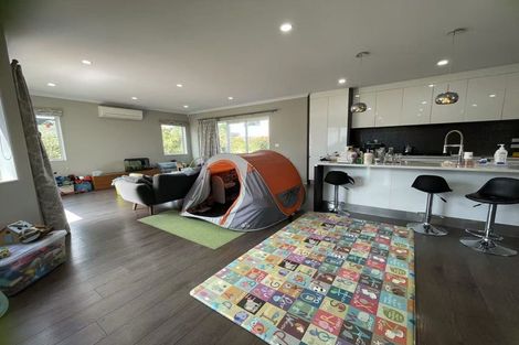 Photo of property in 28 Milano Boulevard, Karaka, Papakura, 2113