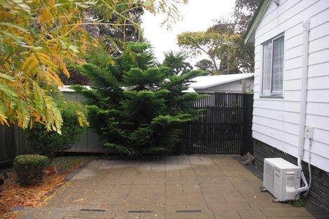 Photo of property in 1/2 Glynnbrooke Street, Te Atatu South, Auckland, 0610