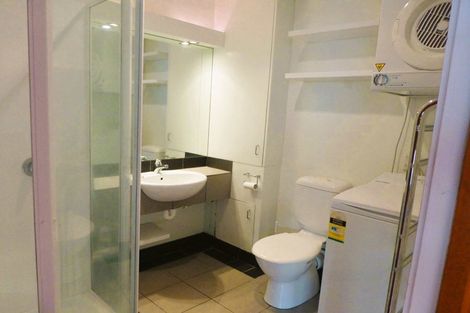 Photo of property in Pirie Street Townhouses, 28/35 Pirie Street, Mount Victoria, Wellington, 6011