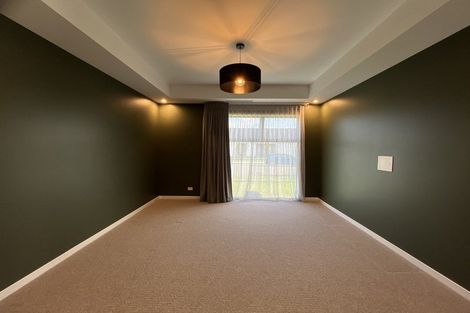 Photo of property in 16 Oriel Way, Rolleston, 7614