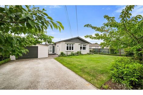 Photo of property in 6 Mortlake Street, Islington, Christchurch, 8042