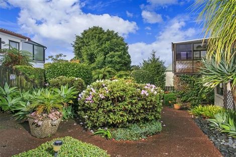 Photo of property in 40 Athena Drive, Totara Vale, Auckland, 0629