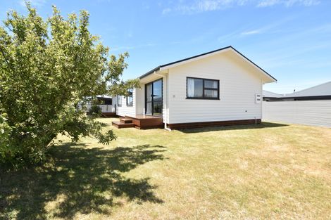 Photo of property in 22 Rhoboro Road, Twizel, 7901