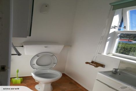 Photo of property in 104 Parkvale Road, Karori, Wellington, 6012