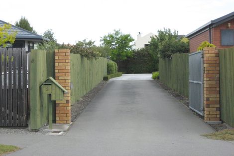 Photo of property in 3 Courtfield Close, Parklands, Christchurch, 8083