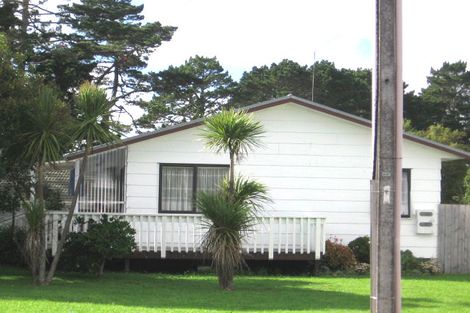 Photo of property in 158 Bruce Mclaren Road, Henderson, Auckland, 0612
