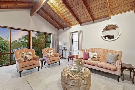 Photo of property in 85 Kennedy Avenue, Forrest Hill, Auckland, 0620