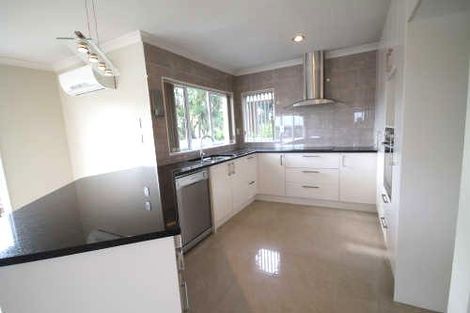 Photo of property in 97a Island Bay Road, Beach Haven, Auckland, 0626