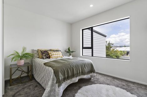 Photo of property in 1/68 Smythe Road, Henderson, Auckland, 0612